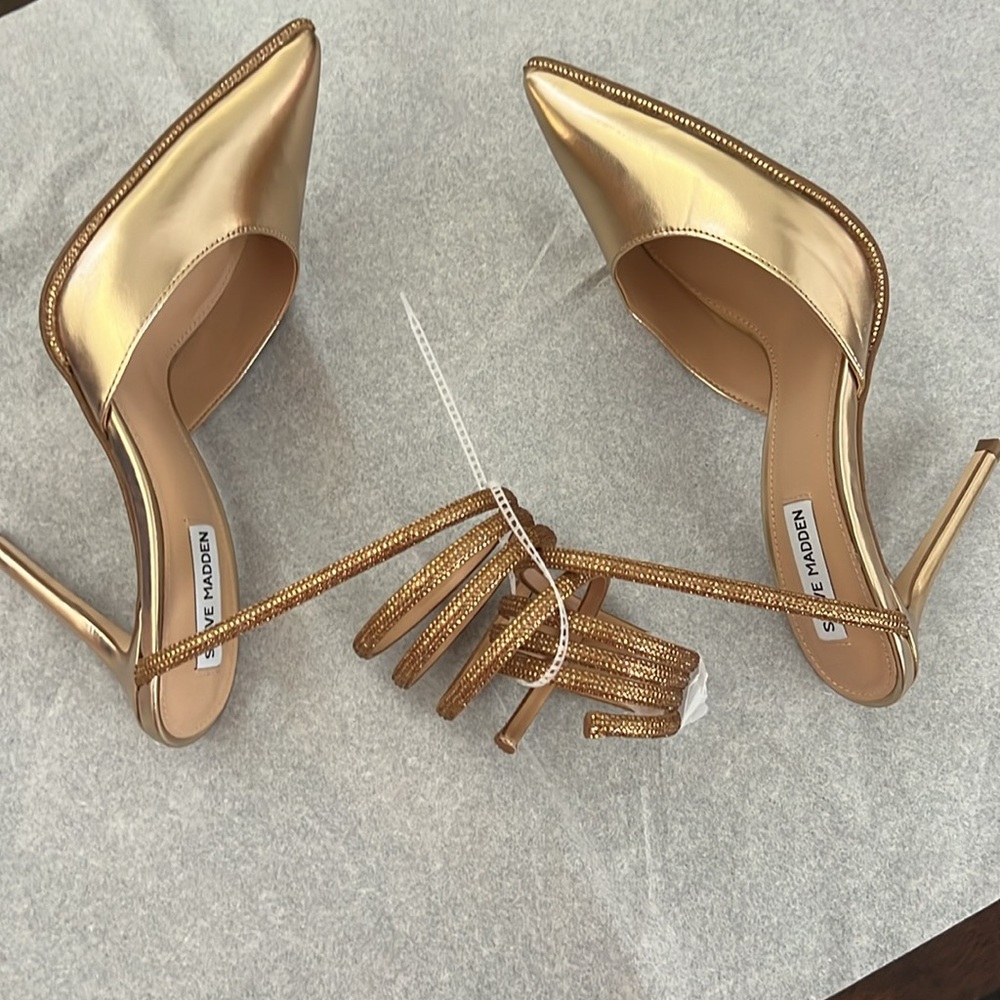 Steve Madden Emerson Metallic Rhinestone Dress Pumps - Picture 4 of 11